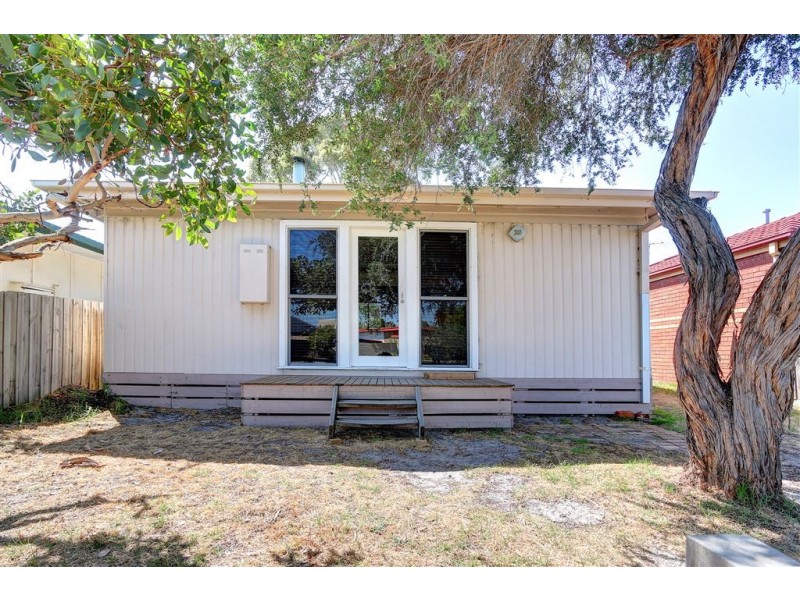 25 Fifth Avenue, Rosebud VIC 3939