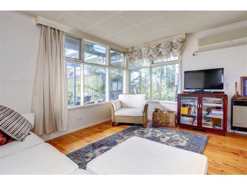 30 Charles Street, Mccrae VIC 3938