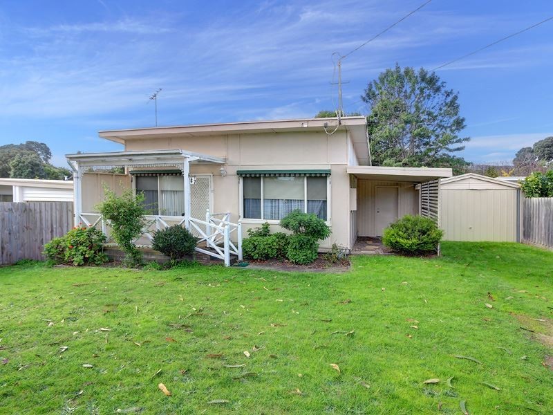 67 Ocean Street, Rosebud VIC 3939