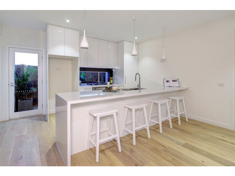 3/6 Beatty Parade, Mornington VIC 3931