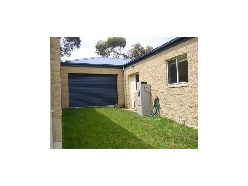 39 Hilary Avenue, Mccrae VIC 3938