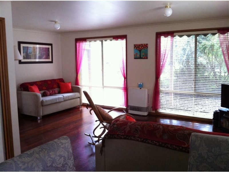 71 Fourth Avenue, Rosebud VIC 3939