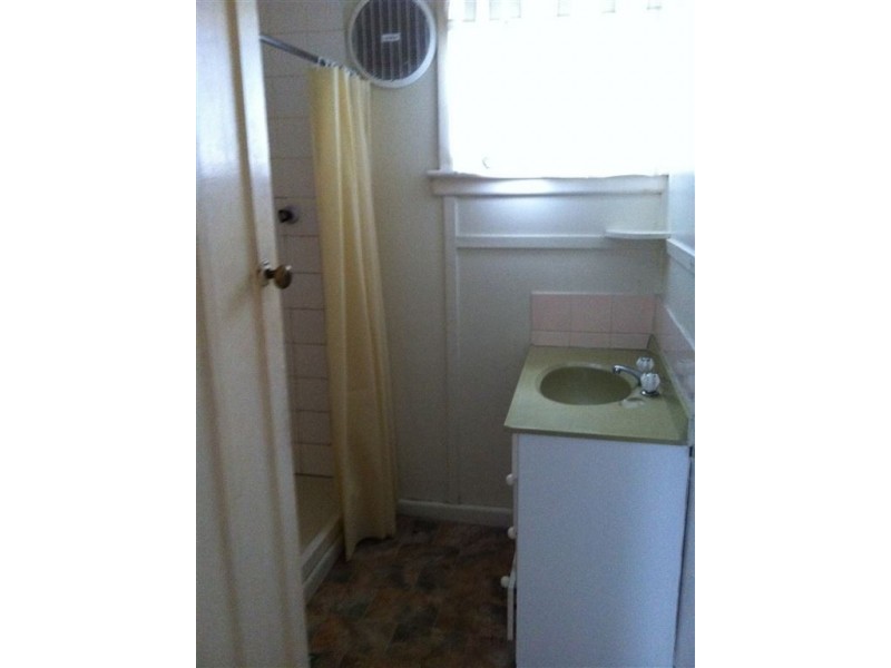 2/21 Wilson Street, Rosebud VIC 3939