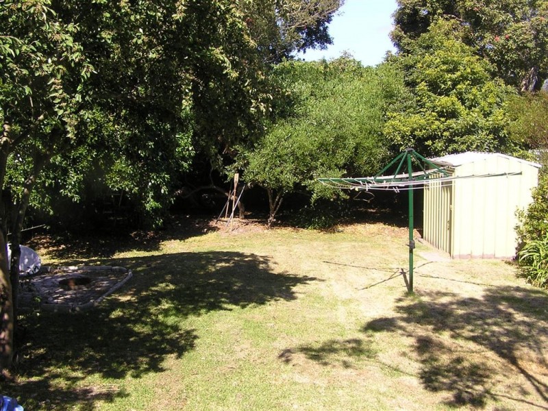 103 Ninth Avenue, Rosebud VIC 3939