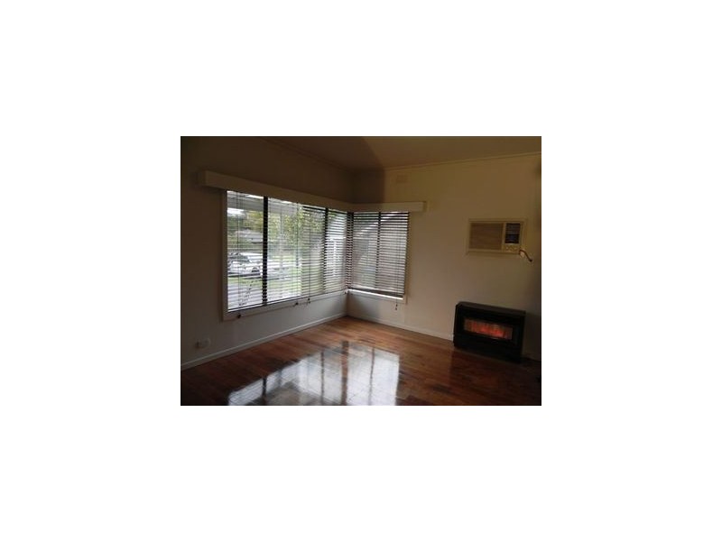 35 Potton Avenue, Rosebud VIC 3939