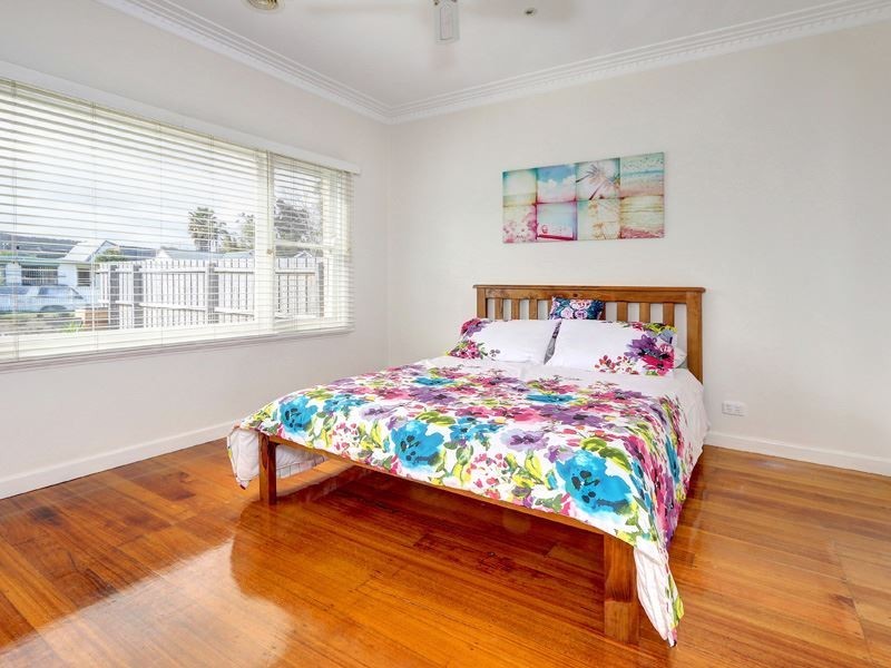 38 Ocean Street, Rosebud VIC 3939