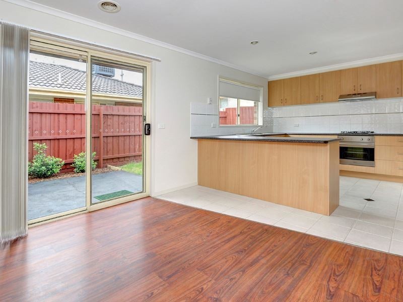 2/23 Hope Street, Rosebud VIC 3939
