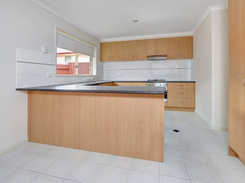 2/23 Hope Street, Rosebud VIC 3939