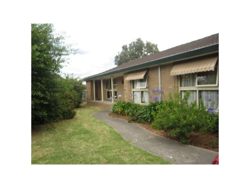 4 Denning Court, Rosebud VIC 3939