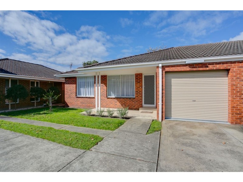 4/16 Johns Road, Mornington VIC 3931