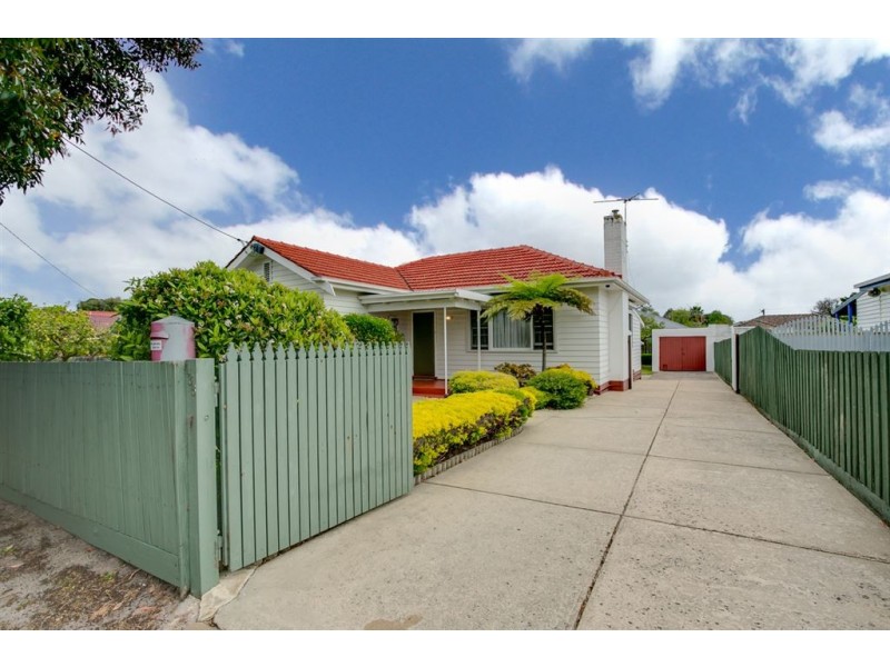 136 Jetty Road, Rosebud VIC 3939