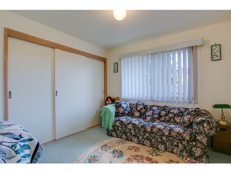 44 Violet Street, Rosebud West VIC 3940