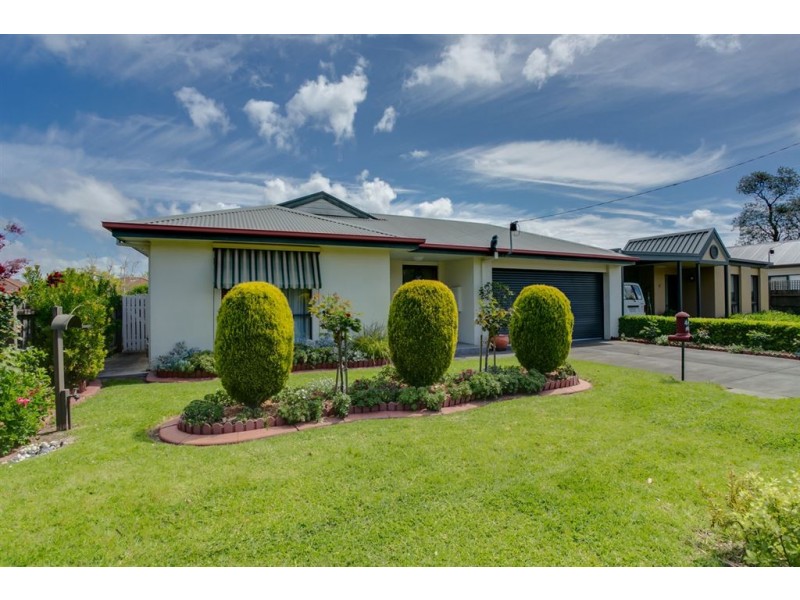 44 Violet Street, Rosebud West VIC 3940