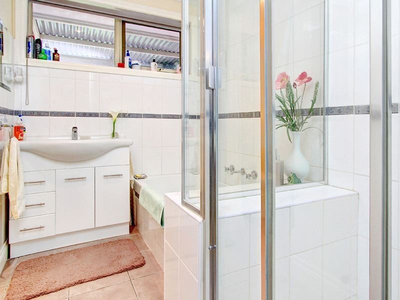 8 Bentley Road, Mccrae VIC 3938
