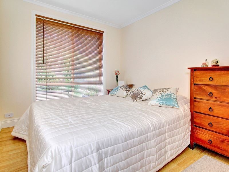 8 Bentley Road, Mccrae VIC 3938