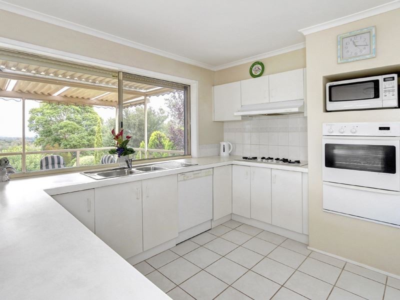 10 Tudor Road, Rosebud VIC 3939