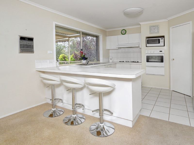 10 Tudor Road, Rosebud VIC 3939