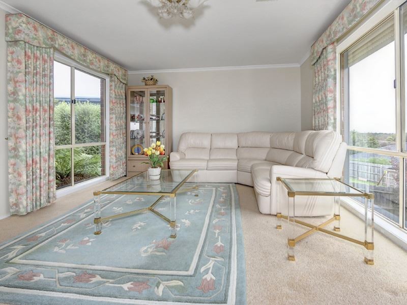 10 Tudor Road, Rosebud VIC 3939