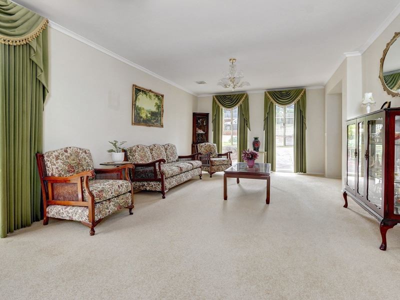 10 Tudor Road, Rosebud VIC 3939