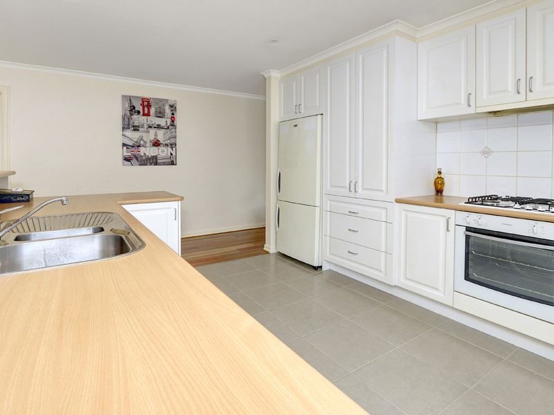 4 Caroline Court, Rosebud VIC 3939