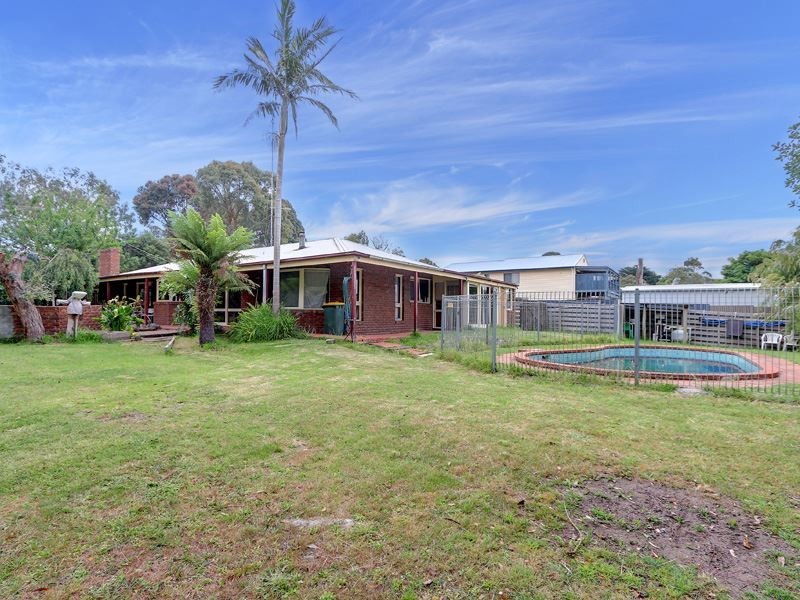 8 Wakool Avenue, Rosebud VIC 3939