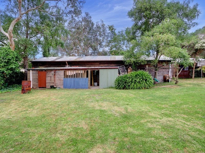 8 Wakool Avenue, Rosebud VIC 3939