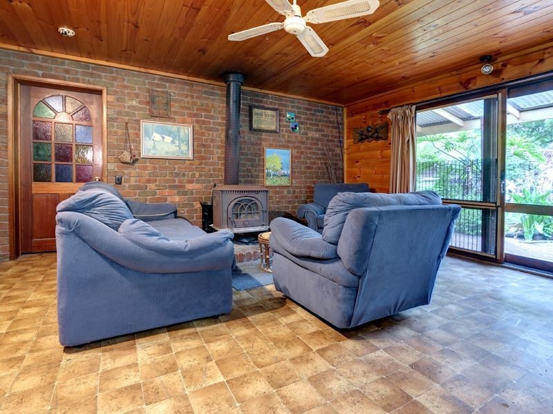 8 Wakool Avenue, Rosebud VIC 3939