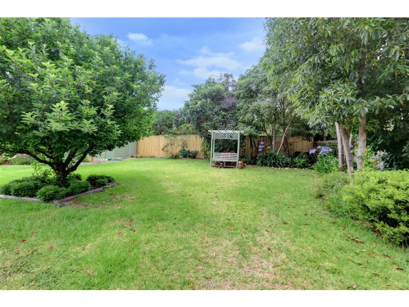 3 Cowley Avenue, Mccrae VIC 3938