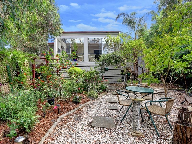 31 Warrain Avenue, Rosebud VIC 3939