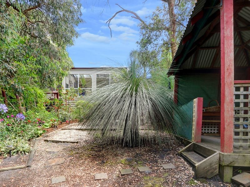 31 Warrain Avenue, Rosebud VIC 3939