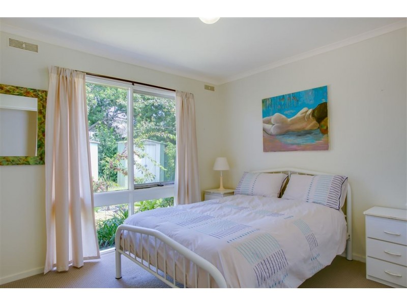 55 Mawarra Avenue, Rosebud West VIC 3940