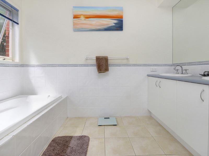 36 Sunningdale Road, Rosebud VIC 3939