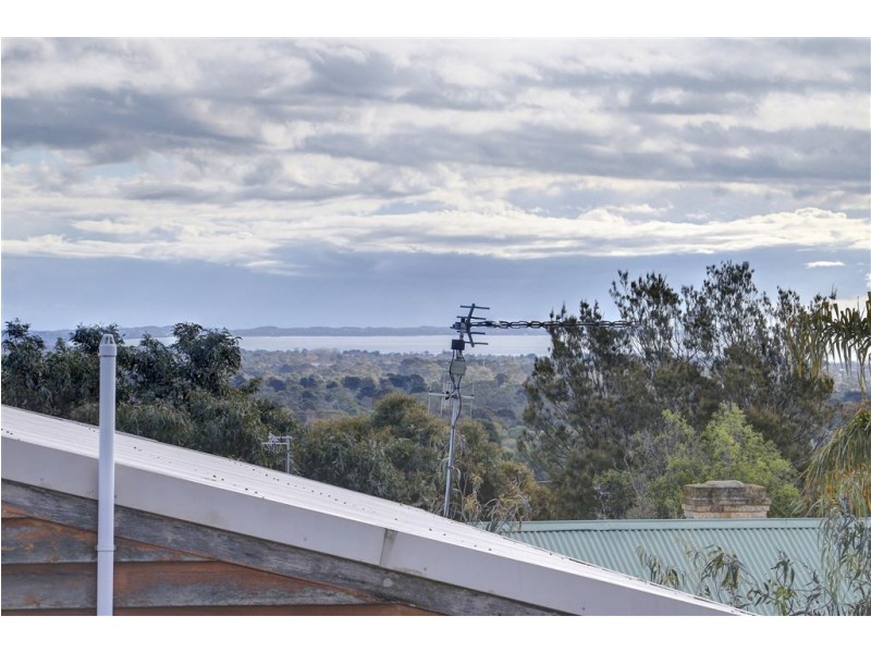 50 Murawa Drive, Rosebud VIC 3939