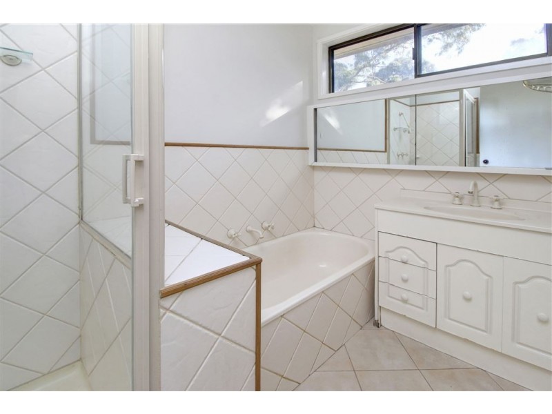 50 Murawa Drive, Rosebud VIC 3939