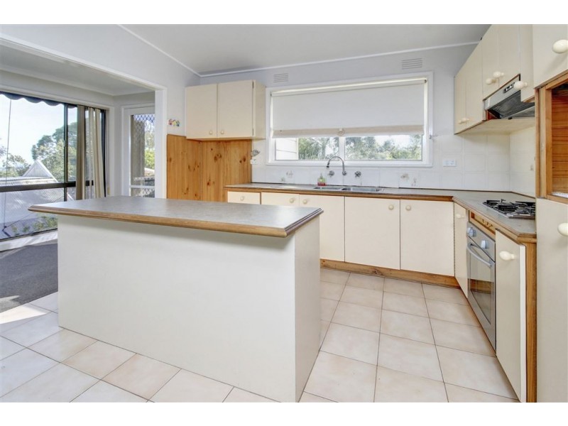 50 Murawa Drive, Rosebud VIC 3939