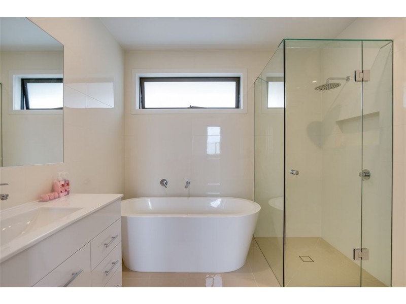 24A Mountview Road, Rosebud VIC 3939