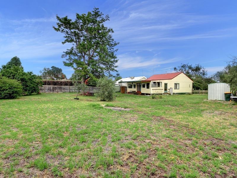 7 Florence Avenue, Rosebud West VIC 3940