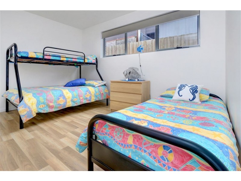 14 Seventh Ave, Rosebud VIC 3939