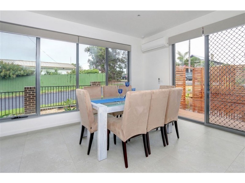 14 Seventh Ave, Rosebud VIC 3939