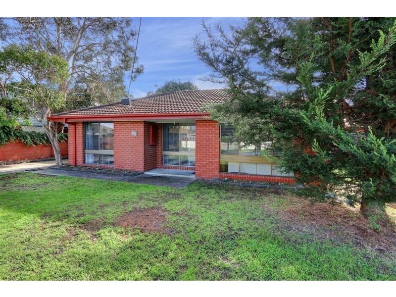 2B Pearson Street, Rosebud West VIC 3940
