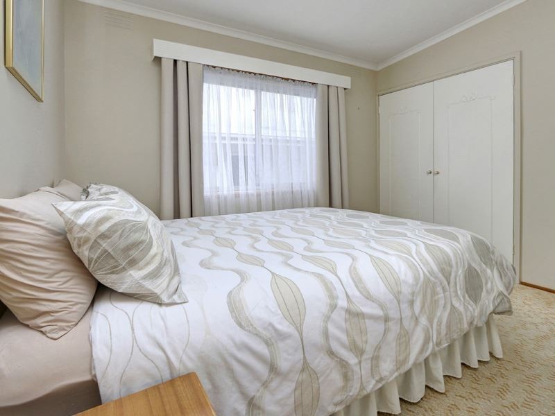 193 Eighth Avenue, Rosebud VIC 3939