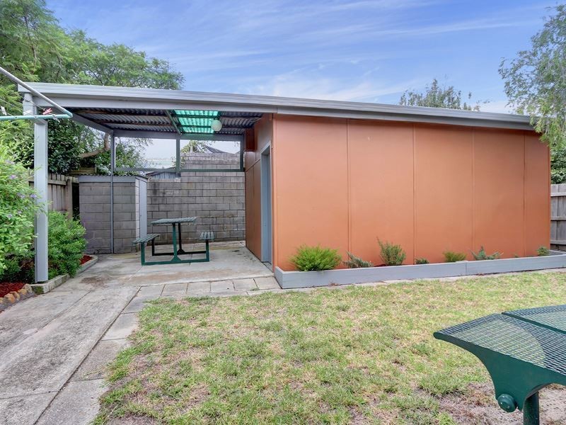193 Eighth Avenue, Rosebud VIC 3939