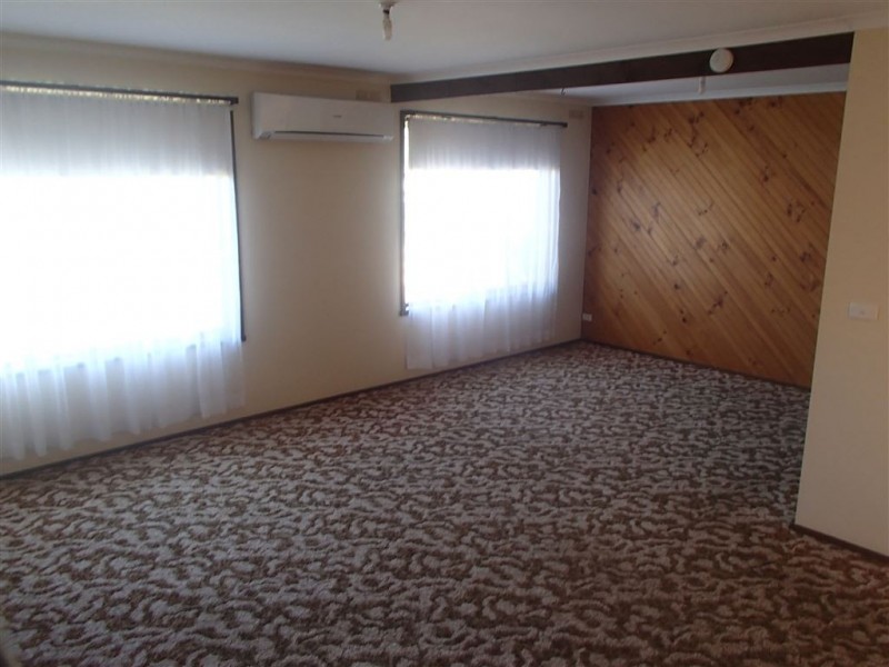 14 Third Avenue, Rosebud VIC 3939