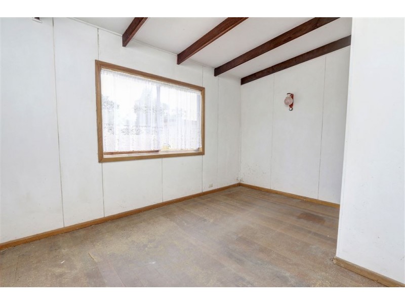 70 Broadway, Rosebud West VIC 3940