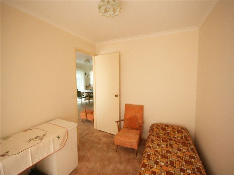 203 Ninth Avenue, Rosebud VIC 3939