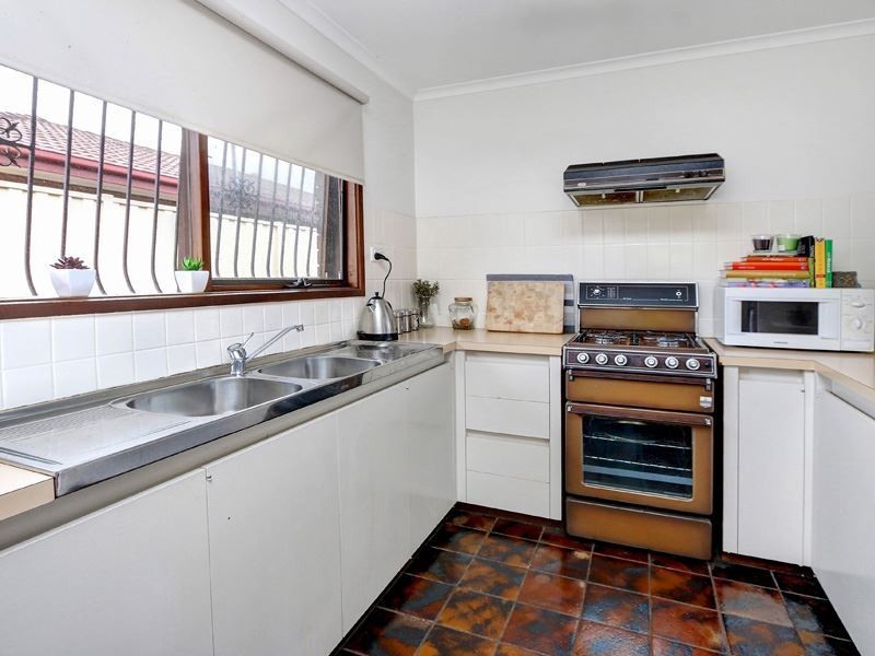 18 Beachurst Avenue, Dromana VIC 3936