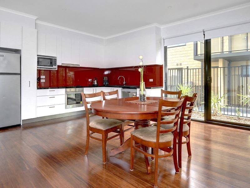 8/1587-1589 Point Nepean Road, Rosebud West VIC 3940