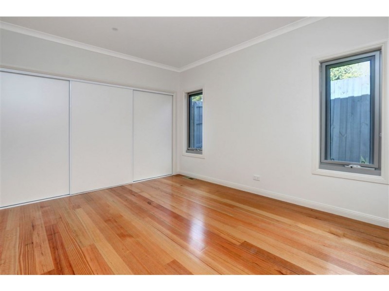 3/8 Warranilla Avenue, Rosebud VIC 3939