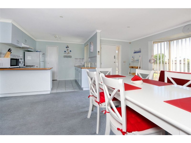 14 Ruyton Drive, Rosebud West VIC 3940