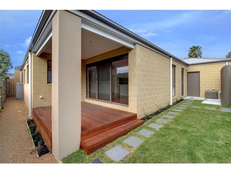 2/12 Anne Street, Rosebud VIC 3939